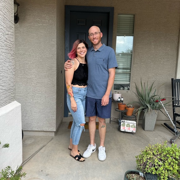 Meet your Posher, Jessica - Picture 1 of 1